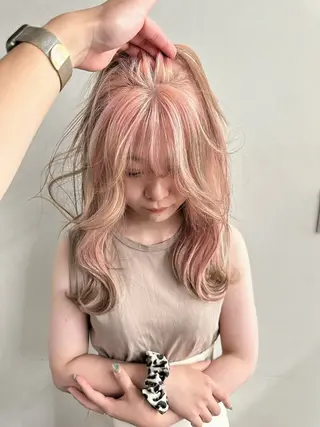 カラー ウルフとハイトーン みっちー✂️のヘアスタイル