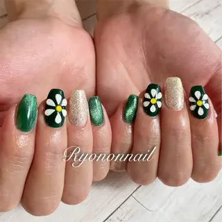 ネイル Ryononnail(リョノンネイル)所属・Ryononnail 上谷典子のネイルデザイン