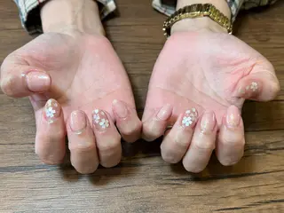 ネイル HENRIETTA NAILSALONのネイルデザイン