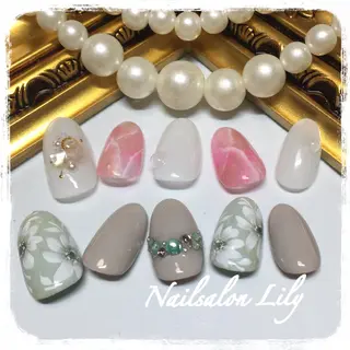 ネイル Nailsalon Lilyのネイルデザイン