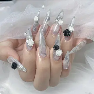 ロング カラー 波 なみのネイルデザイン