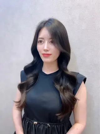 ロング カラー ヘアアレンジ 🩷韓国ヘア/ヨシン モリ🩷Maikaのヘアスタイル