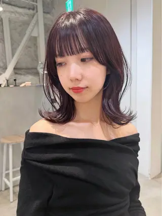 ミディアム SAKI 新宿のヘアスタイル