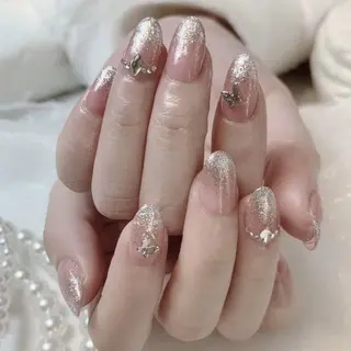 ネイル RAFFINE 月🦋🩵のネイルデザイン