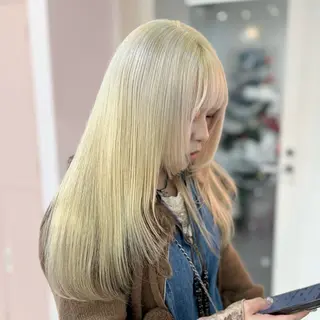 ロング R 横浜【アール】所属・ハイトーン/韓国 ヘア　momo˚✧₊のヘアスタイル