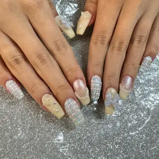 ネイル VIERU 🌈🎀💖のネイルデザイン