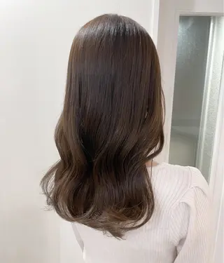 セミロング カラー ヘアアレンジ 🍑韓国girly Saaya🍑🪄のヘアスタイル