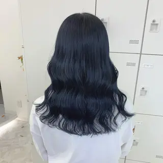 ロング カラー ヘアアレンジ 🩵色落ち可愛い 寒色カラー🩵のヘアスタイル