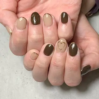 ネイル atelier　FIORITURA所属・FIORITURA aiのネイルデザイン