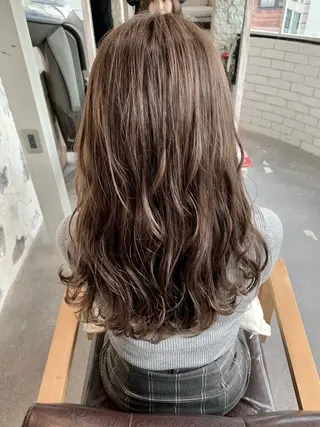 ロング カラー AUBE hair ales福岡平尾店所属・塚本 昂のヘアスタイル