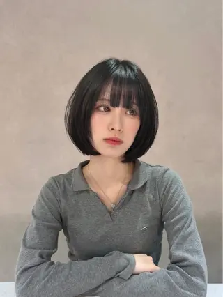 セミロング カラー 新島 涼のヘアスタイル