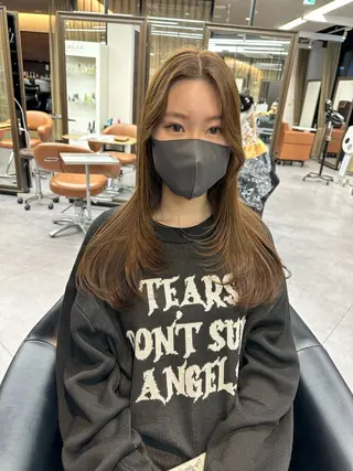 ロング カラー ウルフとハイトーン みっちー✂️のヘアスタイル