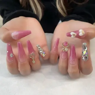 ネイル 💎🐰 saki. m 🐰💎のネイルデザイン