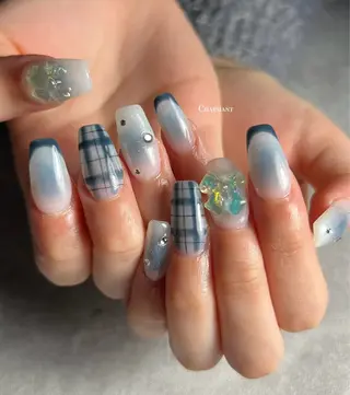 ネイル Minako 【Charmant】のネイルデザイン