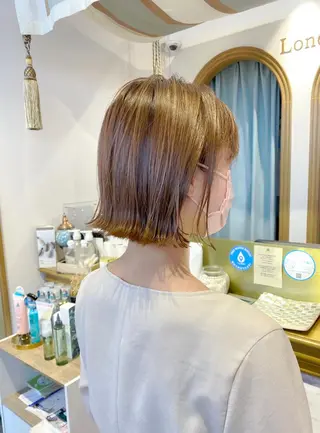 ショート レイヤーカット /透明感カラー西田のヘアスタイル