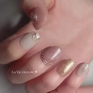 ネイル ラヴィアン ローズのネイルデザイン