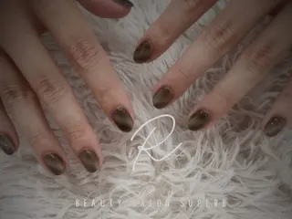 ネイル R MOEのネイルデザイン