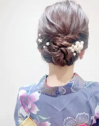 ミディアム ヘアアレンジ GRANLUSSO 〜グランルッソ駅前店所属・木口 嘉美のヘアスタイル