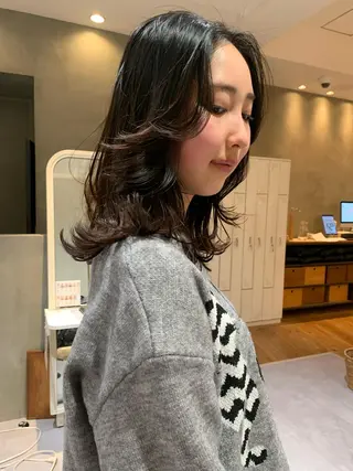 ミディアム ハイトーン/顔まわり レイヤー/YUKAのヘアスタイル