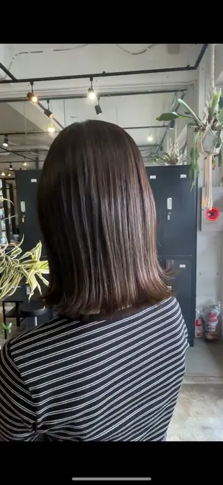 ミディアム カラー 🌼FERIA 桃山台 えり🌼のヘアスタイル