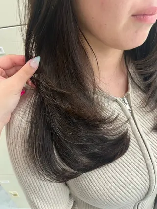 ミディアム 艶カラー🪄🪽 haruka🪽のヘアスタイル