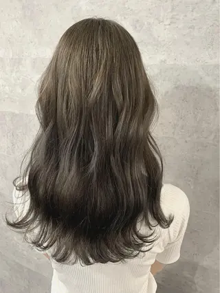 ロング カラー _WHITE所属・黒川 陵のヘアスタイル