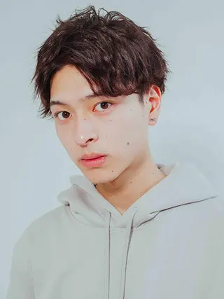 ミディアム カラー メンズ ブリーチ&似合せボブ 田中寛十のヘアスタイル