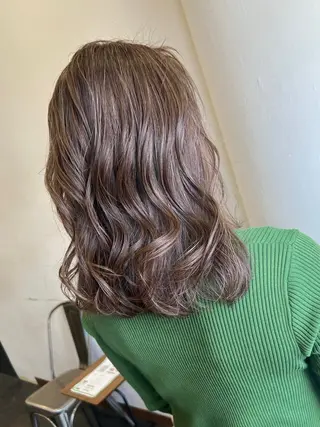 ミディアム gigi ヘアーワークス所属・gigi hideのヘアスタイル