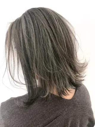 ミディアム カラー ヘアアレンジ シアーベージュニスト 🥣大石亜里紗のヘアスタイル
