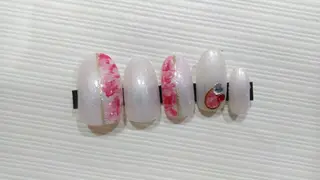 ネイル ネイルサロン Cureのネイルデザイン