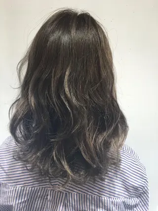 セミロング カラー ヘアアレンジ fukuyasu rikaのネイルデザイン