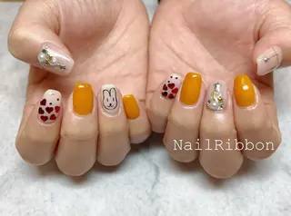 ネイル ネイルリボン 受付スタッフのネイルデザイン