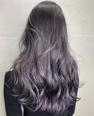 セミロング 山影✨バレイヤージュ ハイライト✨メンズ◎のヘアスタイル