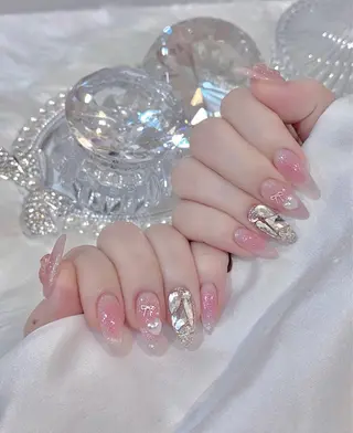 ネイル Lyna 池袋のネイルデザイン