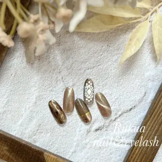 ネイル 吉澤 友恵のネイルデザイン