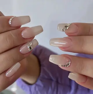 ネイル Queens みなみのネイルデザイン