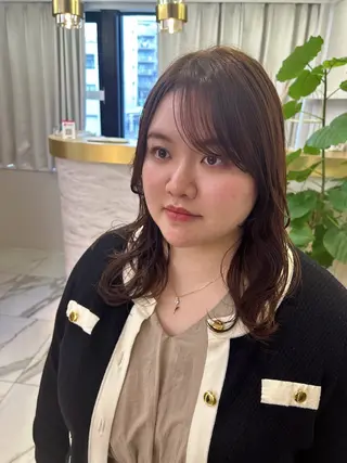 ミディアム カラー 佐合 梨花 / ｅａｕ〈オー〉のヘアスタイル