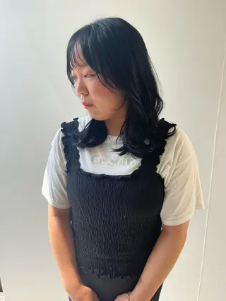 セミロング 松本 茜のヘアスタイル