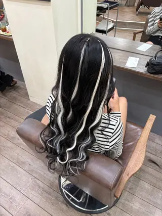 ロング カラー エクステ/大須/黒坂 佳乃のヘアスタイル