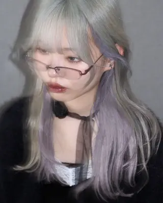 ロング カラー デザインカラー/ハイ トーン/konomiのヘアスタイル