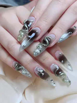 ネイル ルラワンネイル エンのネイルデザイン