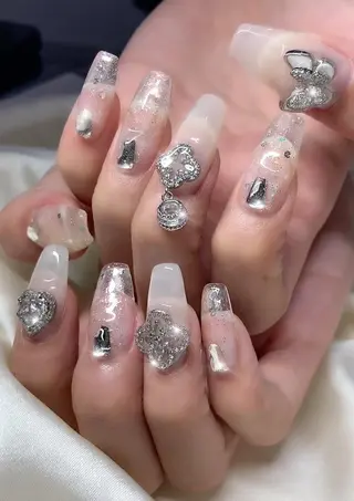 ネイル マツエク・マツパ アイブロウ Nail&eye Belire 新宿のネイルデザイン