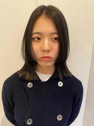 ミディアム 永田 愛莉のヘアスタイル
