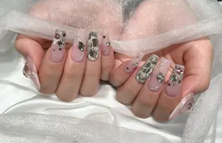 ネイル Roi〈ロワ〉 Minakoのネイルデザイン