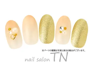 ネイル 横岩 夕依のネイルデザイン