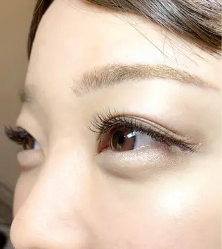 マツエク・マツパ 1席のみの個室サロン 西麻布1丁目のマツエク・マツパデザイン