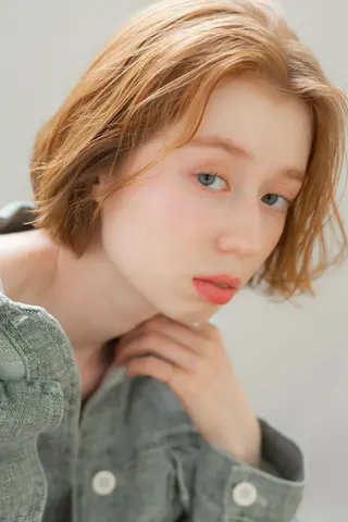 ショート カラー ARIETTA GINZA 銀座のヘアスタイル