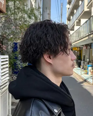 ミディアム パーマ メンズ homme, famille raugh【オム・ファミーユ・ラグ】所属・【メンズ特化】パーマ /マッシュ/たいちのヘアスタイル