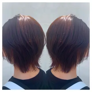ショート カラー 村山 茉衣のヘアスタイル