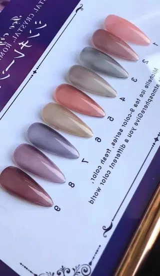 ミディアム ネイル 長さ出し専門 nynaのネイルデザイン